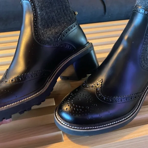 Like New Chloe Franne Sock Ankle Boot - Picture 5 of 10